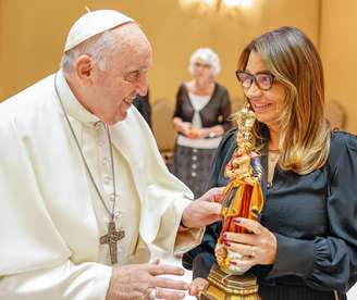 Janja com o papa Francisco durante encontro em 2023