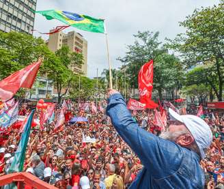  Lula participa de caminhada em Campinas (SP)