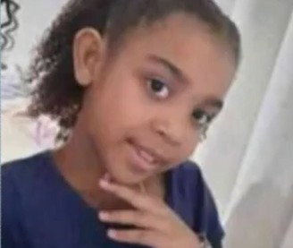 Menina de 10 anos morre vítima de bala perdida enquanto brincava na rua