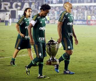 Palmeiras levou a taça de vice-campeão paulista de 2015