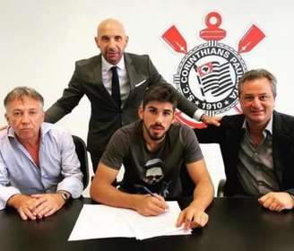 Bruno Méndez assinou com o Corinthians nesta quarta-feira (Foto: Reprodução)