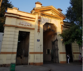 Profissional da saúde ocupa cargo de chefia no Hospital Guilherme Álvaro (HGA), em Santos, no litoral paulista