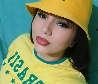 Jéssica Costa, cantora de forró, que morreu em acidente de carro.