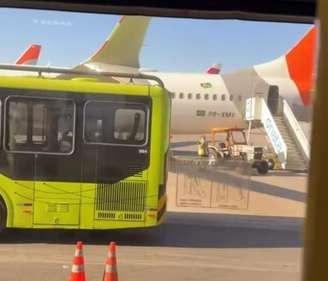 Boeing 737 Max 8 da Gol teve a ponta da asa esquerda atingida por um ônibus