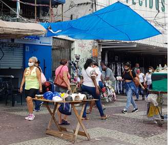 Em Madureira, na zona norte do Rio, muita gente saiu às ruas nos últimos dois dias