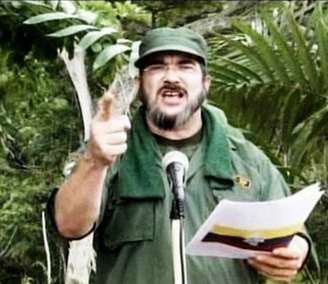 <p>O líder das Farc reiterou a necessidade de estabelecer um cessar-fogo bilateral, medida que o governo estaria, supostamente, rejeitando</p>