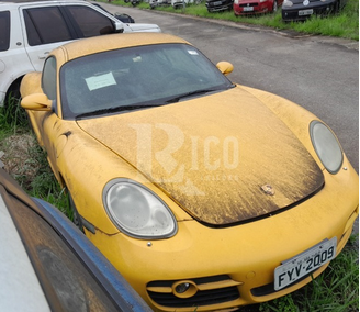 Porsche Cayman amarelo está disponível a partir de R$ 57.300