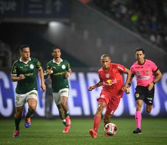 Jhon Jhon, jogador do Red Bull Bragantino. 