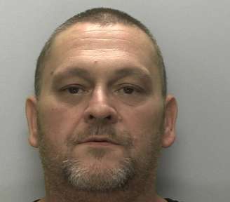 Jamie Stevens em sua foto de registro na Polícia britânica