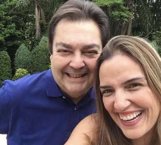 O apresentador Fausto Silva e a esposa Luciana Cardoso