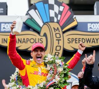 Alex Palou comemora sua primeira vitória na Indy500