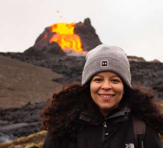 Jéssica explica que, até então, o vulcão não representava um risco para as pessoas, era tido como um "vulcão turístico"