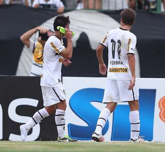O uruguaio Lodeiro marcou um golaço e participou de outros dois, sendo crucial para a goleada do Botafogo por 4 a 0 sobre o Audax, nesta quarta-feira, pela quarta rodada da Taça Guanabara