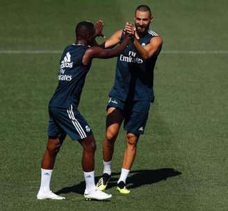 Vinicius Jr e Benzema em treino do Real Madrid (Foto: Reprodução / Instagram)