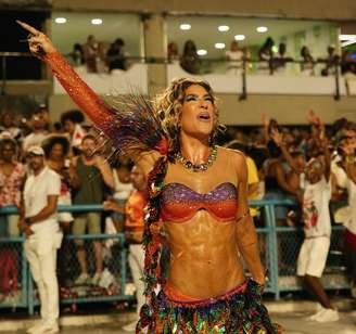 Lore Improta revela dieta focada em ganho de peso para o carnaval