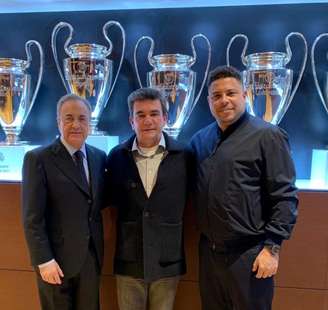 Florentino Perez, presidente do Real Madrid, Andrés Sanchez e Ronaldo na sede do Real (Foto: Divulgação)