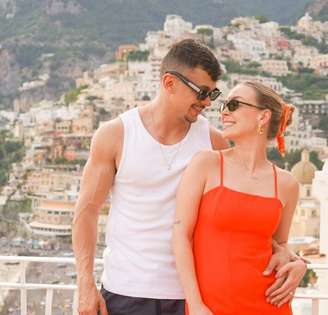 Os influenciadores digitais Tatá Estanieck e Júlio Cocielo. Os dois se casaram em 2018 e surpreenderam fãs com anúncio de divórcio em outubro deste ano.