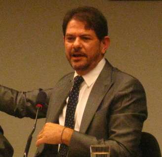 <p>A reabertura do sistema para novos alunos pelo Ministério da Educação de Cid Gomes empolgou a Bovespa nesta quinta-feira (12)</p>