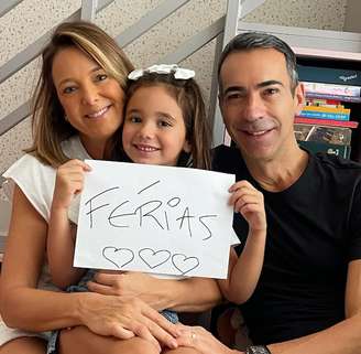 Ticiane Pinheiro e César Tralli saem de férias sem as filhas