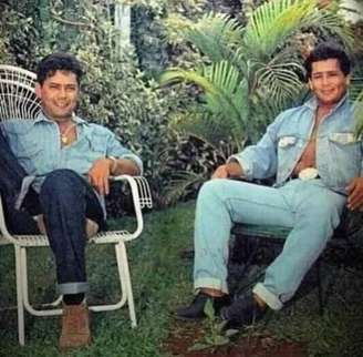 Leonardo resgata foto antiga ao lado do irmão Leandro