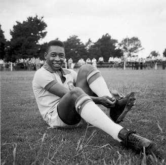 Pelé conquistou três Copas do Mundo junto com a Seleção Brasileira (Foto: Reprodução/Instagram)
