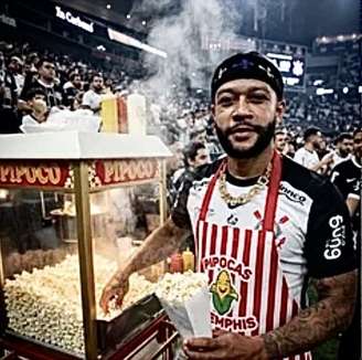 Meme mostra Memphis Depay, do Corinthians, como um "pipoqueiro"