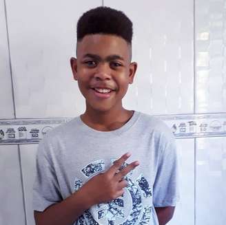 O jovem João Pedro morreu aos 14 anos, durante uma operação da Polícia Civil e da Polícia Federal no Complexo do Salgueiro, na segunda-feira (18)