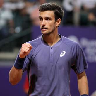 Lorenzo Musetti já havia desistido do ATP 250 de Buenos Aires e era dúvida no Rio.