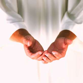 <p>Fé é uma palavra com origem no latim "<em>fides</em>", que significa confiança, crença e credibilidade</p>