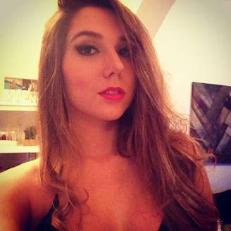 Carol Portaluppi - filha do ex-atacante Renato Gaúcho