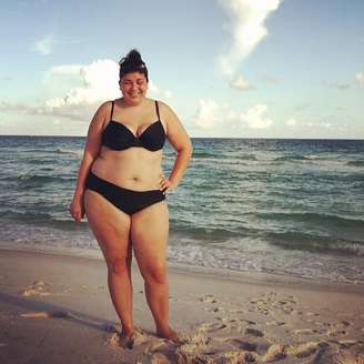 <p>Fatbikini é a nova modalidade de selfies nas redes sociais</p>