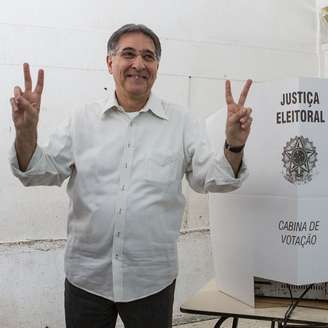 <p>O candidato do PT foi eleito no primeiro turno para o governo de Minas Gerais</p>