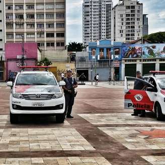 SP: jovens reclamam de PMs armados em ato contra Alckmin