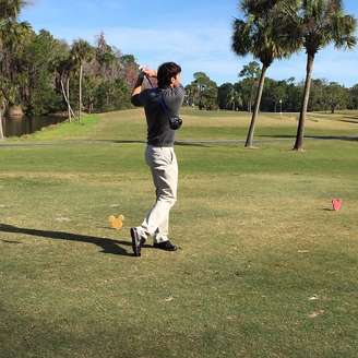 Kaká também aproveita sua folga no Orlando City para arriscar umas tacadas nos campos de golfe