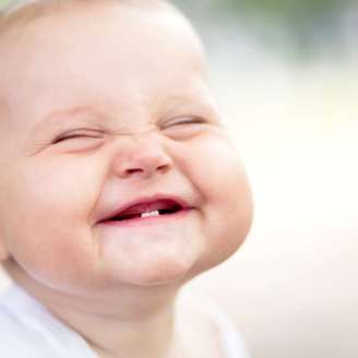 Bebês sorriem desde dentro da barriga da mãe