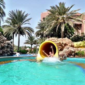 Roberto Justus e Ana Paula Siebert se divertem em lua de mel