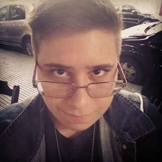 Samuel Silva, de 22 anos, afirma ter sido vitima de transfobia na Faculdade Cásper Líbero