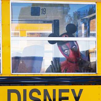Ryan Reynolds brinca com presença de Deadpool 3 na Disney