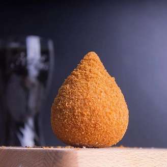 Passo a passo delicioso de como fazer massa de coxinha.