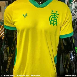 Camisa do América-MG em referência à Seleção Brasileira - Marina Almeida e Theo Carelli / América-MG
