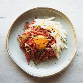 Prato do restaurante Komah: chef Paulo Shin acredita no conceito de gastronomia afetiva. 