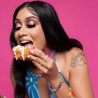 Carly Pii, criadora do polêmico 'Pink Sauce'.