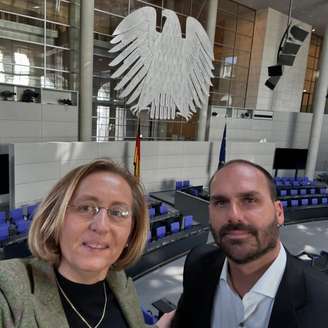 Eduardo Bolsonaro e deputada de extrema-direita alemã Beatrix von Storch