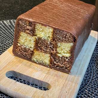 BOLO XADREZ (BATTENBERG)