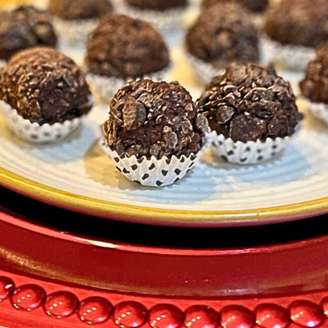  Brigadeiro saudável - sem leite condensado ou lactose, opções variadas e saborosas