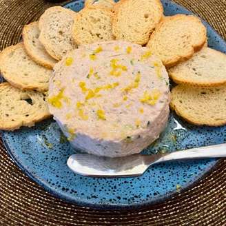 PATÊ DE ATUM COM LIMÃO SICILIANO (sem maionese)