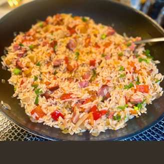 ARROZ "MALANDRINHO" COM LINGUIÇA