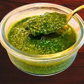 MOLHO PESTO DE ESPINAFRE