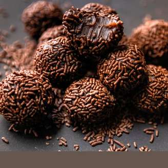 BRIGADEIRO FIT DE AVEIA