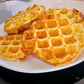 WAFFLE DE PÃO DE QUEIJO